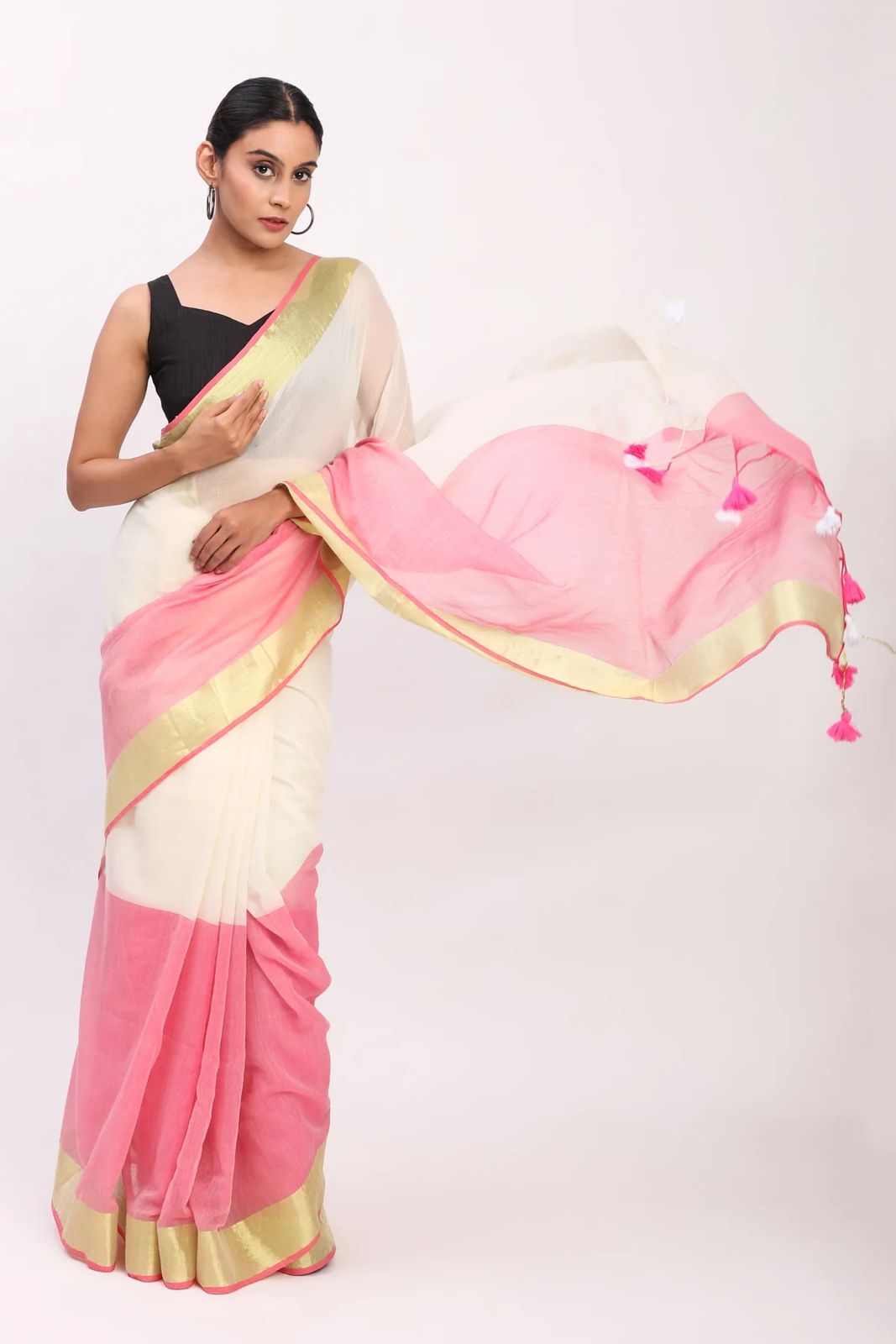 Lighter synthetic saree with shining border