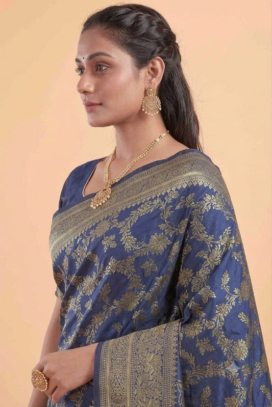 Fountainan jari with mixture of silk and cotton fabrics