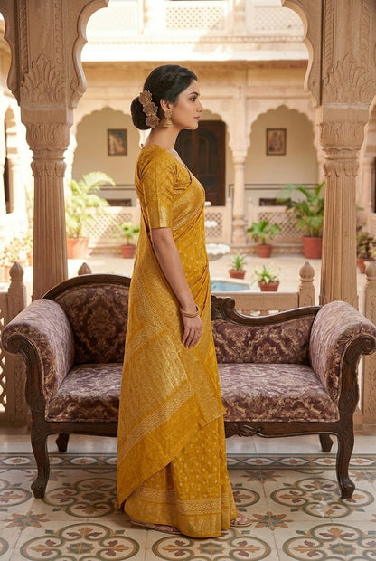 Light & shining texture of this yellow fabric give you stylish look