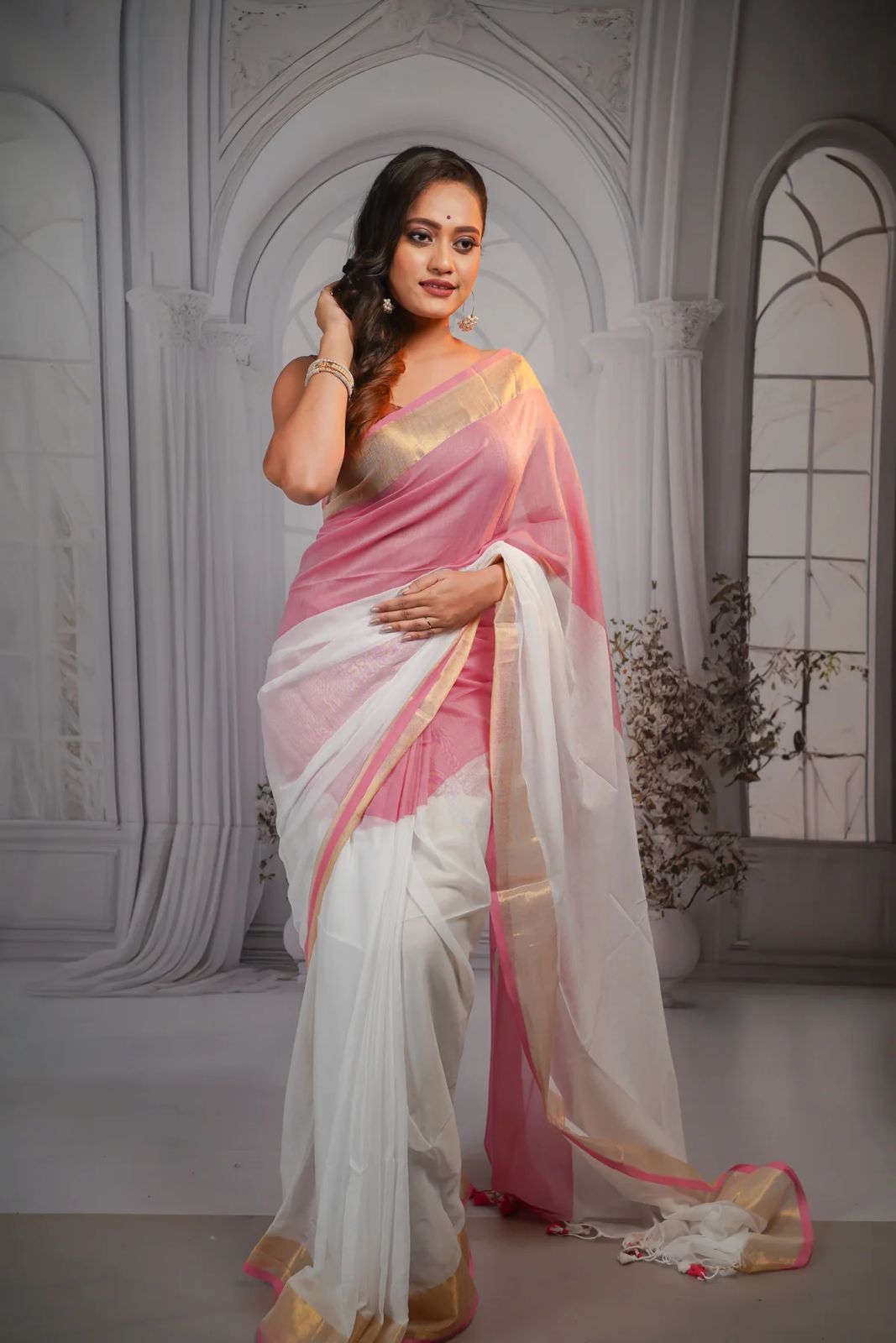 Shining synthetic saree give you bold look