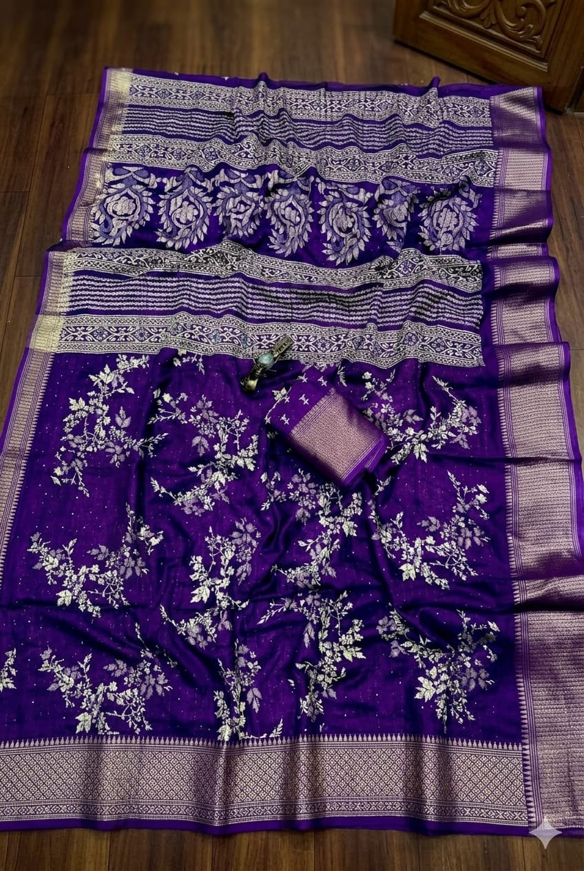 Begni silk theme with silky jari embroidery work